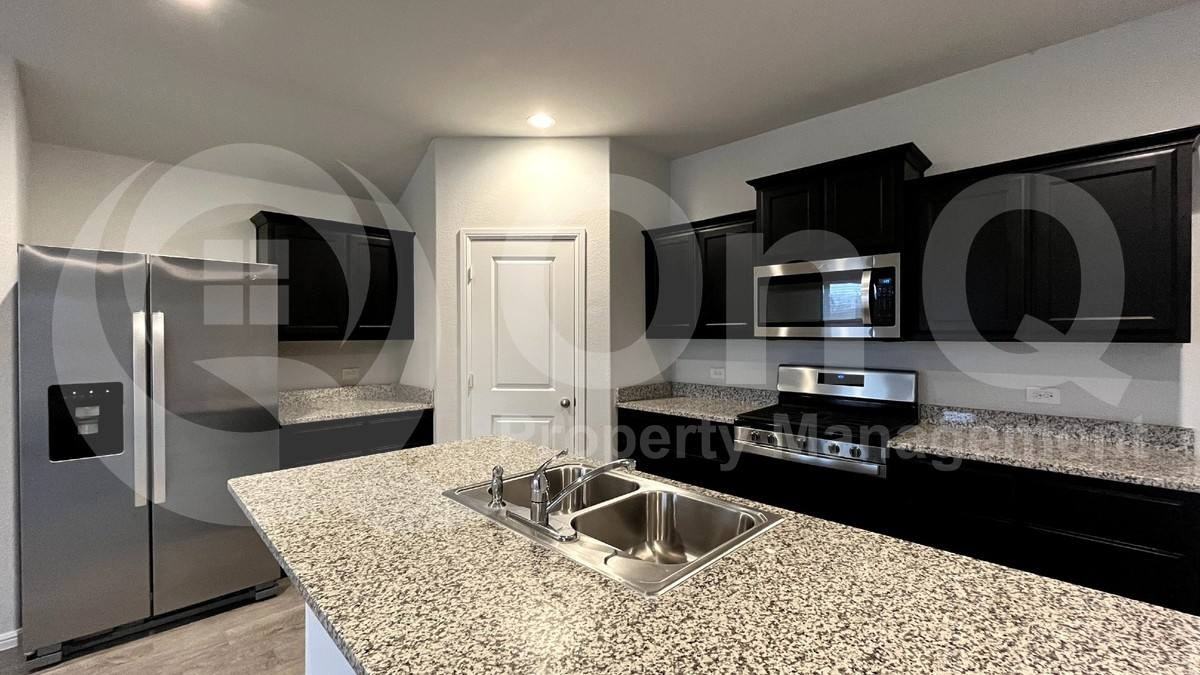 2321 Denmark Ln - Photo 2 of 10