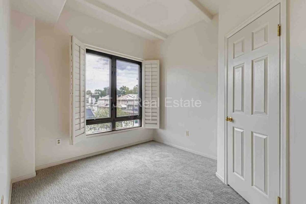 180 N Cook St #411 - Photo 6 of 10