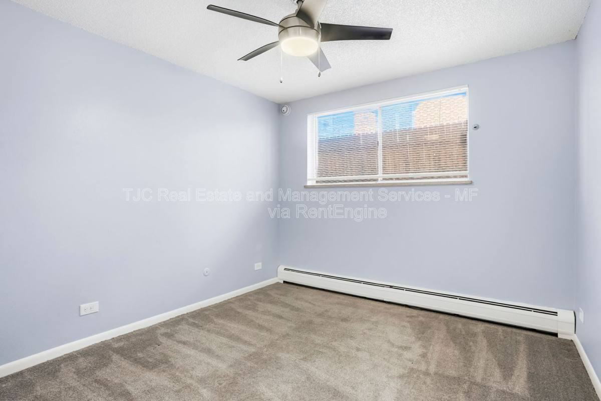 970 N Downing St #5 - Photo 5 of 10