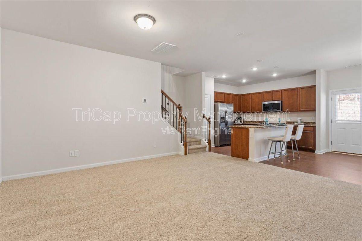313 White Oak Ridge Dr - Photo 3 of 10