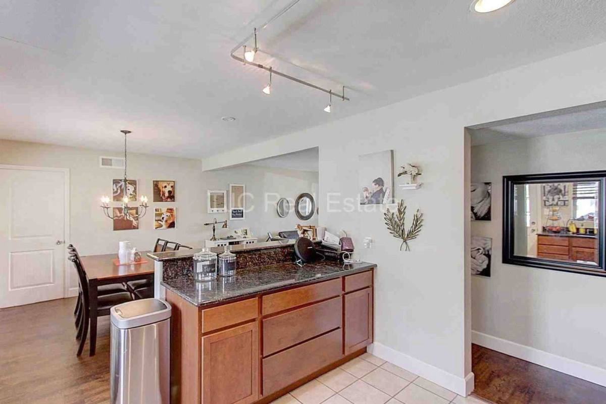 795 Salem St - Photo 7 of 10