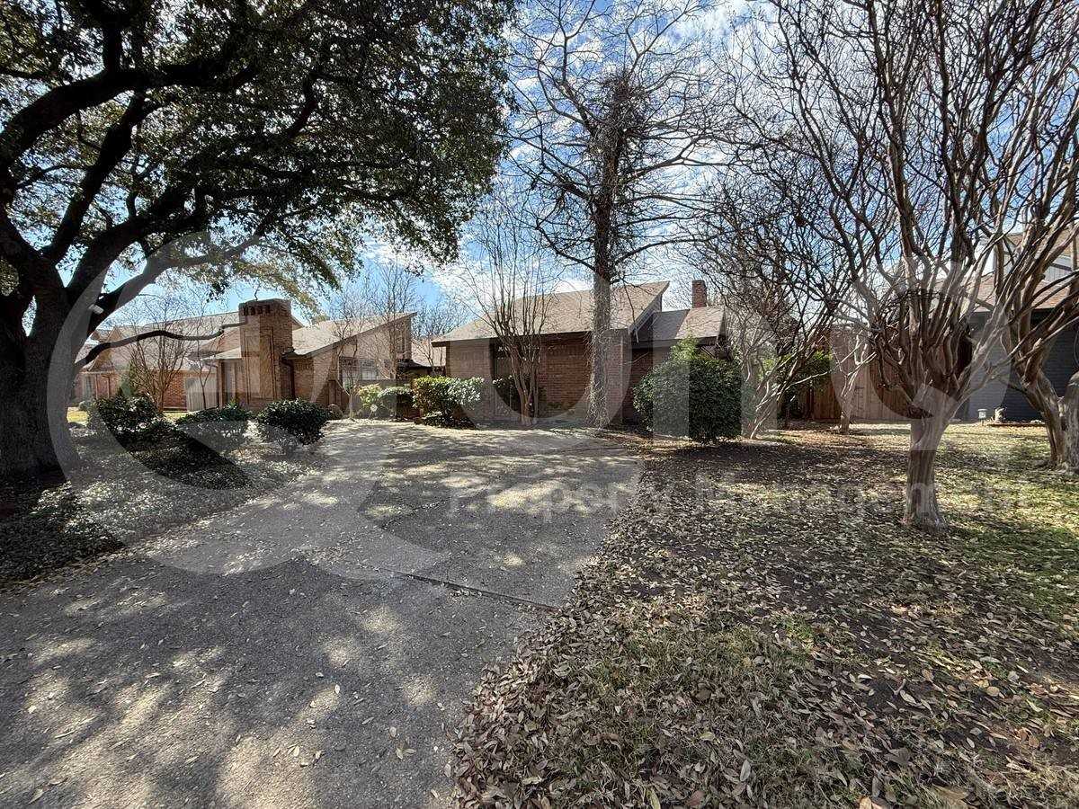 16411 Lauder Ln #2 - Photo 2 of 10