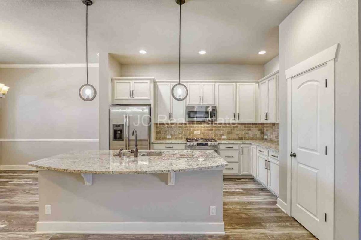 5512 Wabash St - Photo 4 of 10