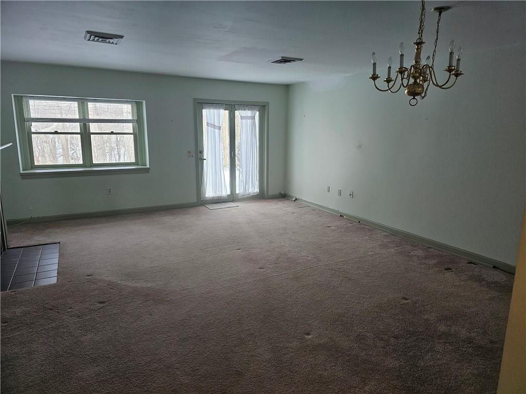 37 Lawton Brook Ln - Photo 3 of 18