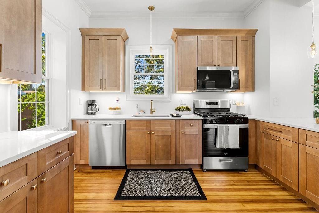 508 Charles St - Photo 2 of 26