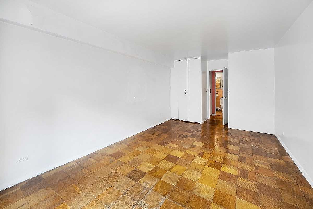 85 Livingston St #2K - Photo 5 of 8
