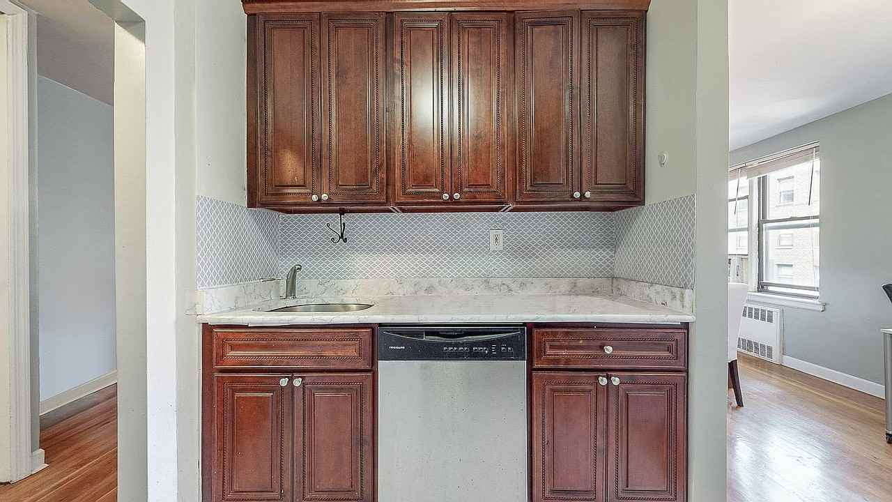 10507 66th Rd #5A - Photo 3 of 13