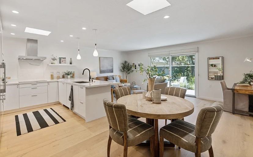 2117 Tice Creek Dr #2 - Photo 5 of 11