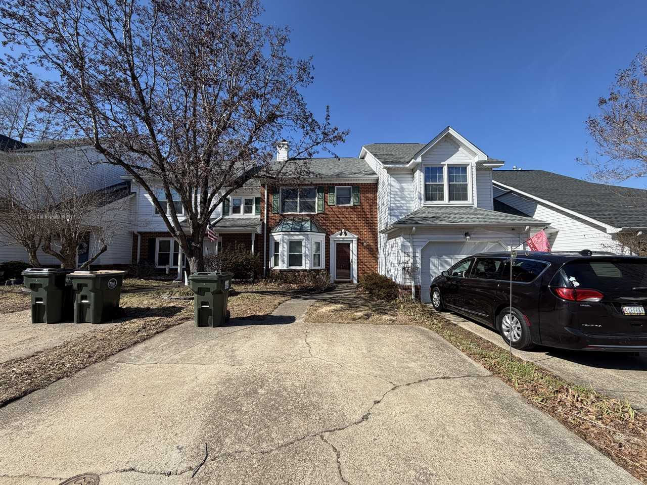 107 Gnarled Oak Ln - Photo 2 of 50