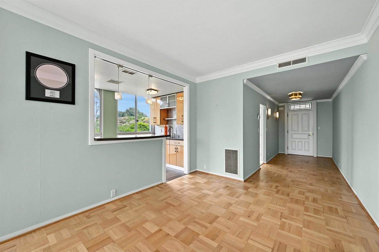 1001 Genter St - Photo 2 of 11