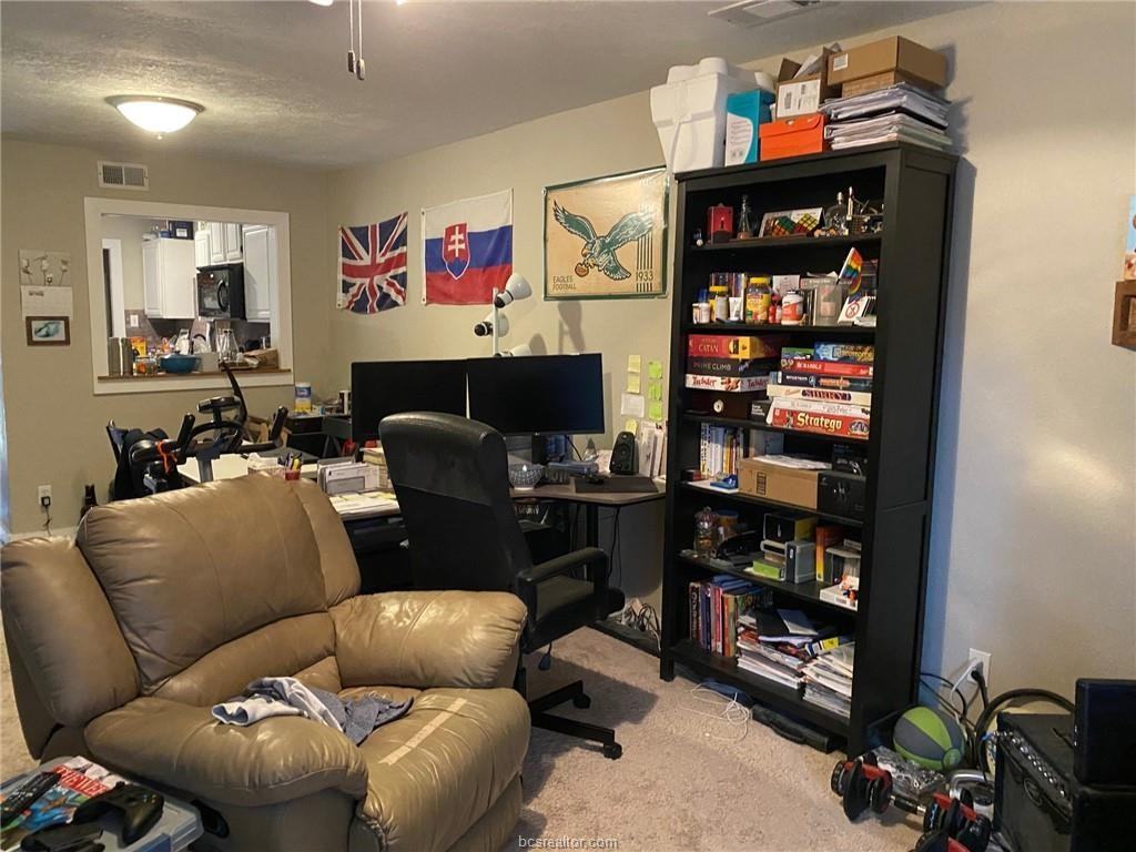 3802 College Main St #15 - Photo 6 of 19