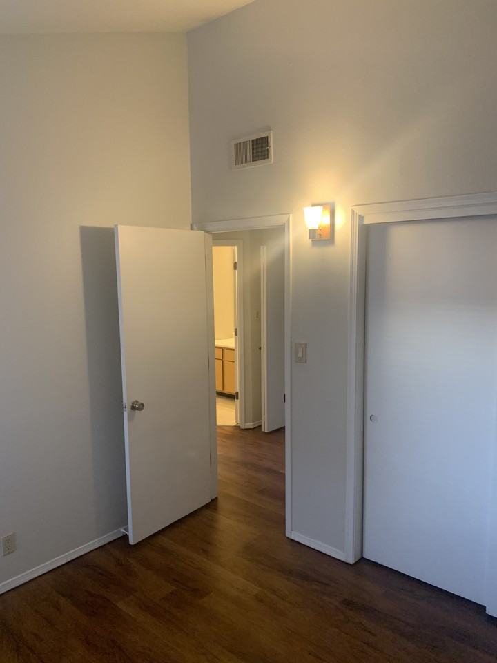 5321 Heritage Way Ne - Photo 5 of 18