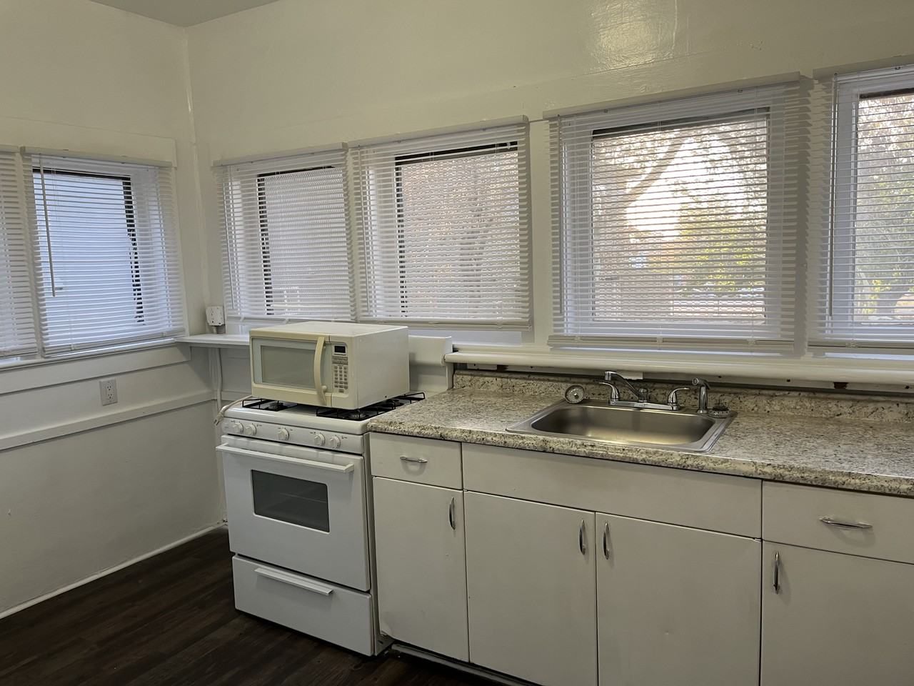 117 High St Ne - Photo 6 of 18