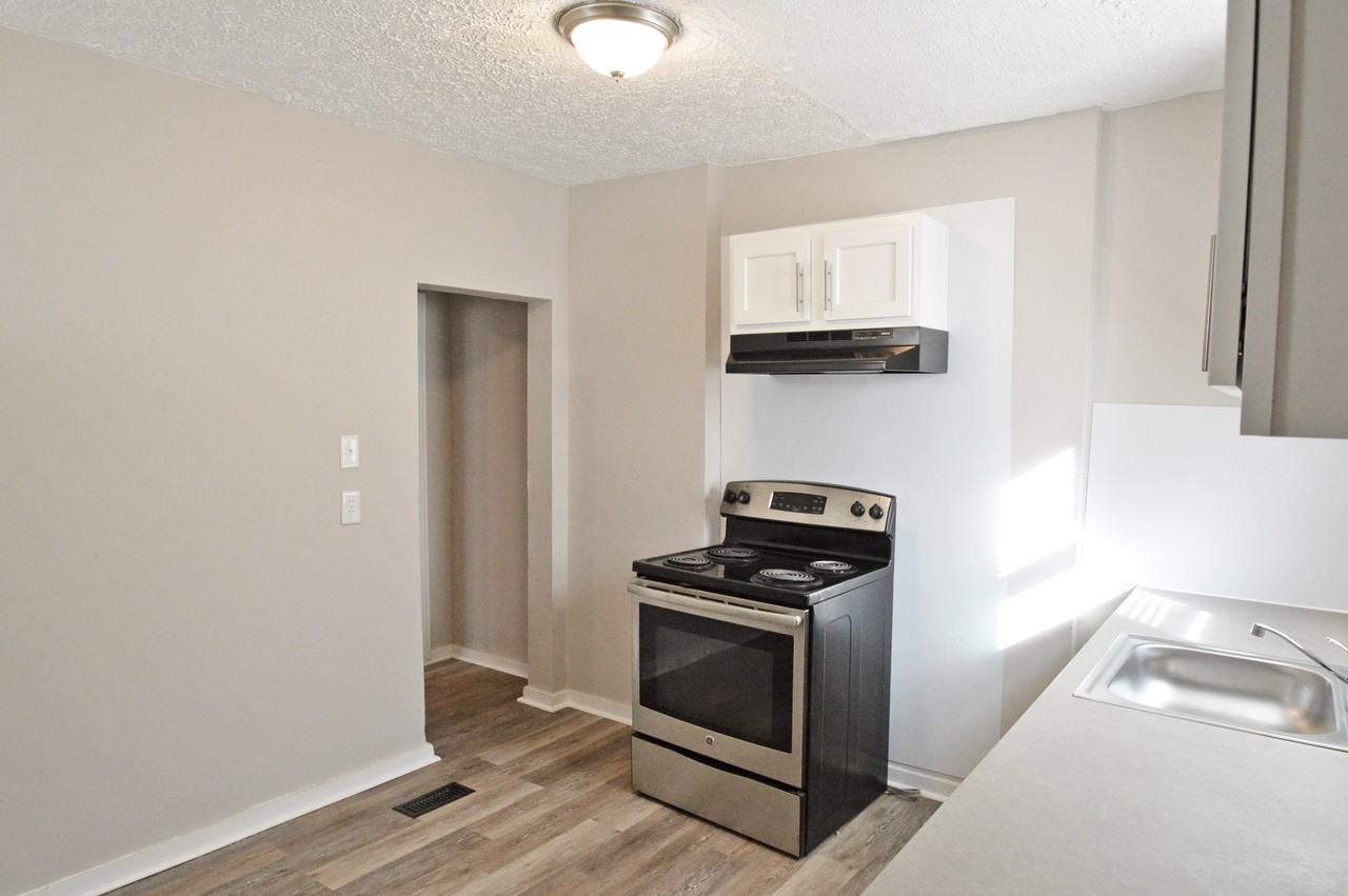 1111 E 22Nd Ave - Photo 2 of 20