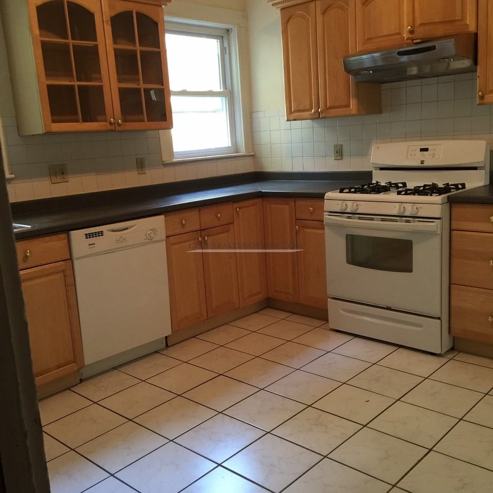 183 College Ave #1 - Photo 3 of 9