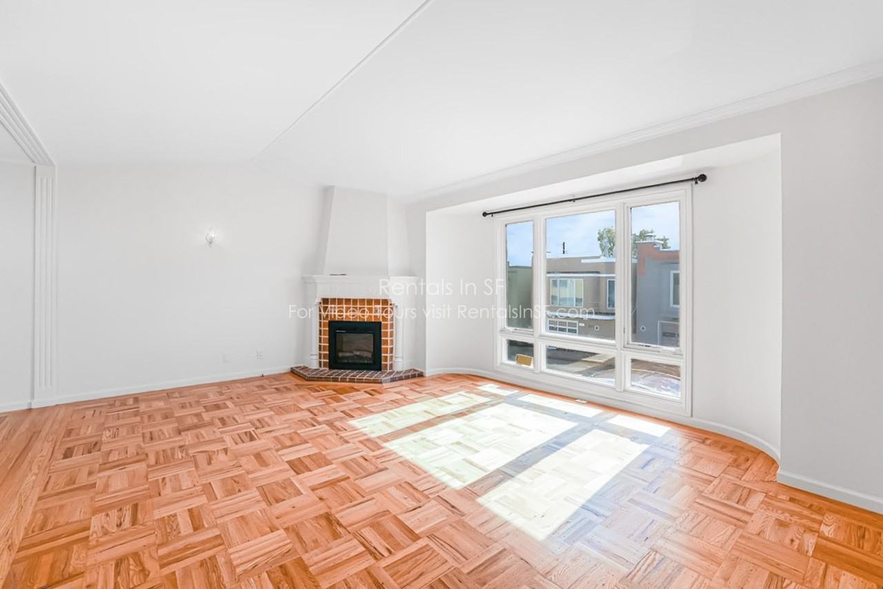 234 Stillings Ave - Photo 5 of 25