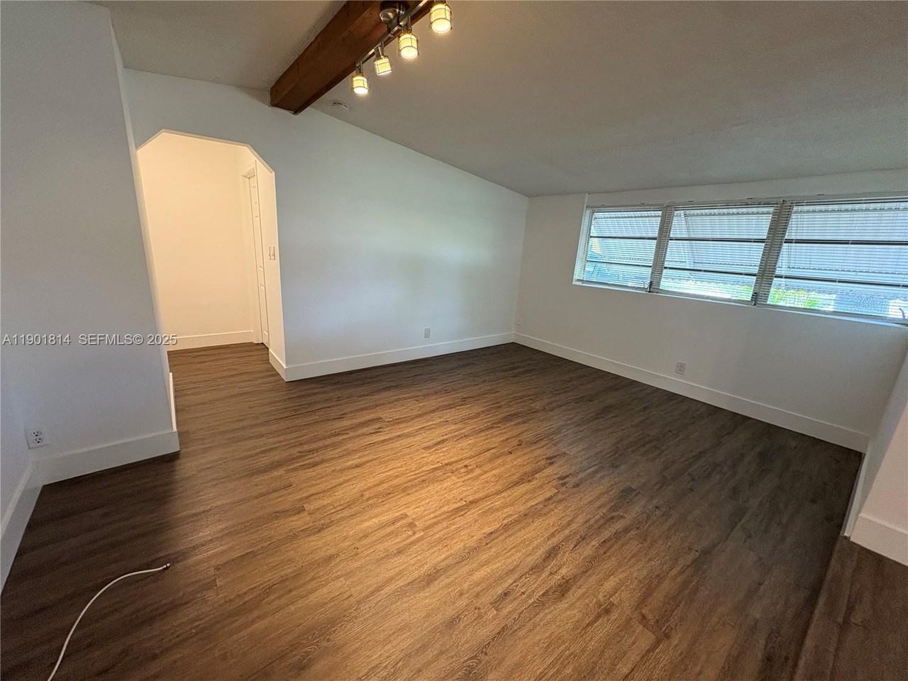 1741 Northeast 52nd Street - Photo 6 of 19