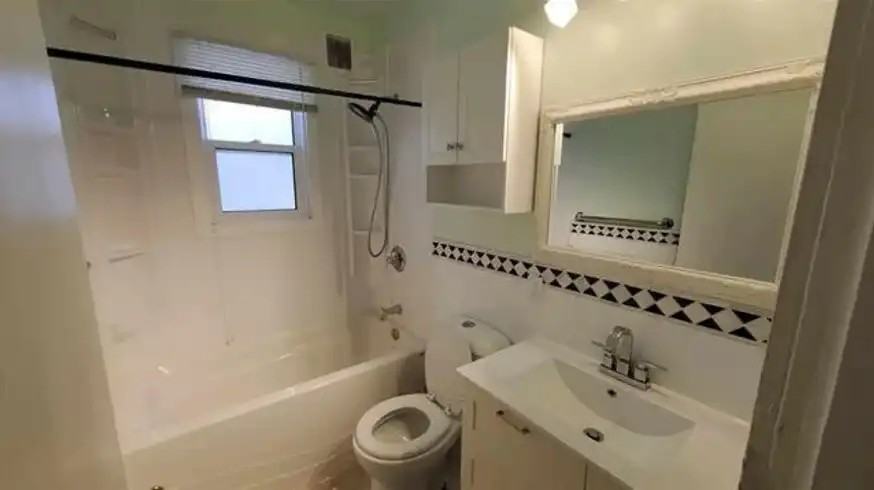 499 Young St - Photo 6 of 11