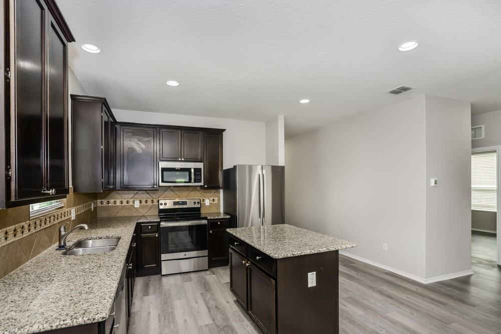 27619 Lasso Bnd - Photo 7 of 16