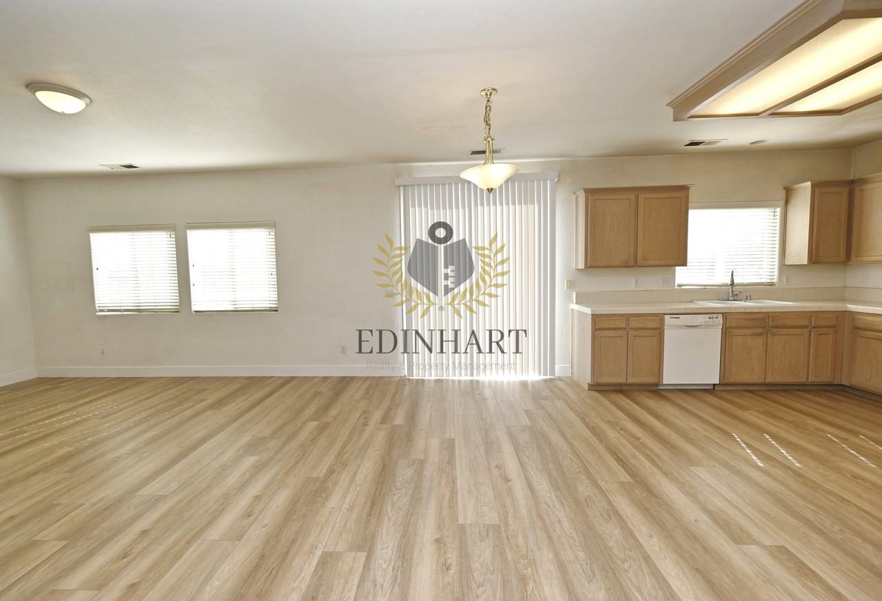 6083 E Andrews Ave #1 - Photo 6 of 30