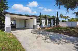 featured image of 2000 Southwest 4th Avenue ##01