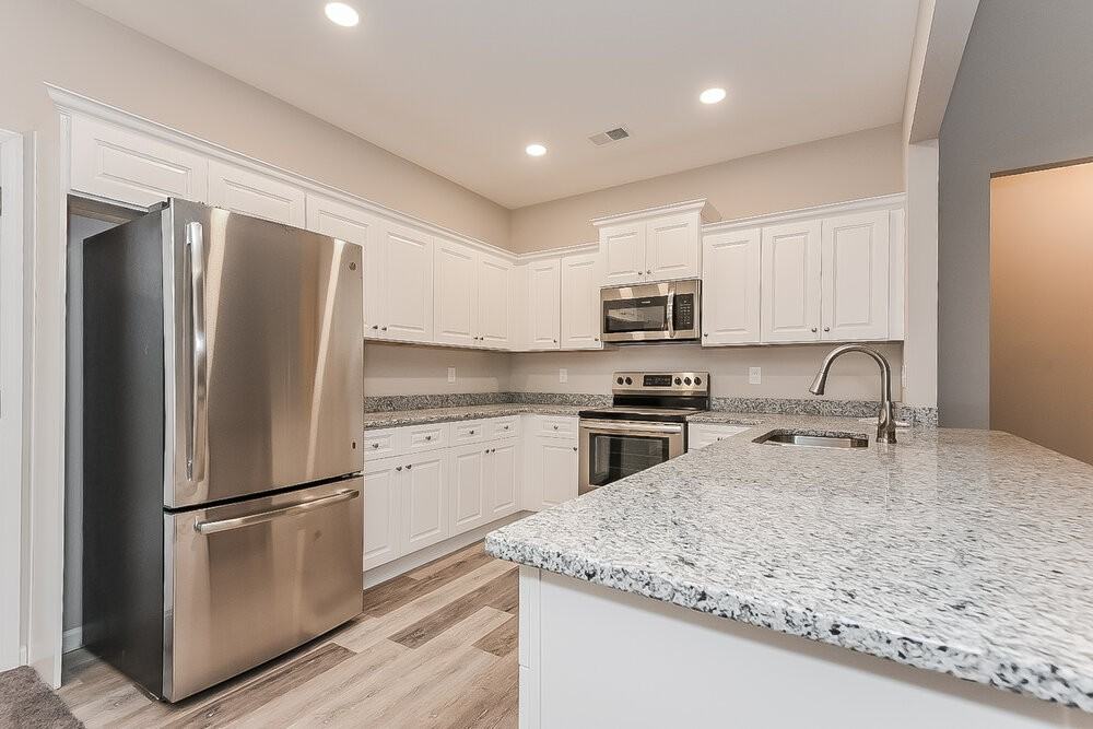 19 Celtic Ct - Photo 7 of 17