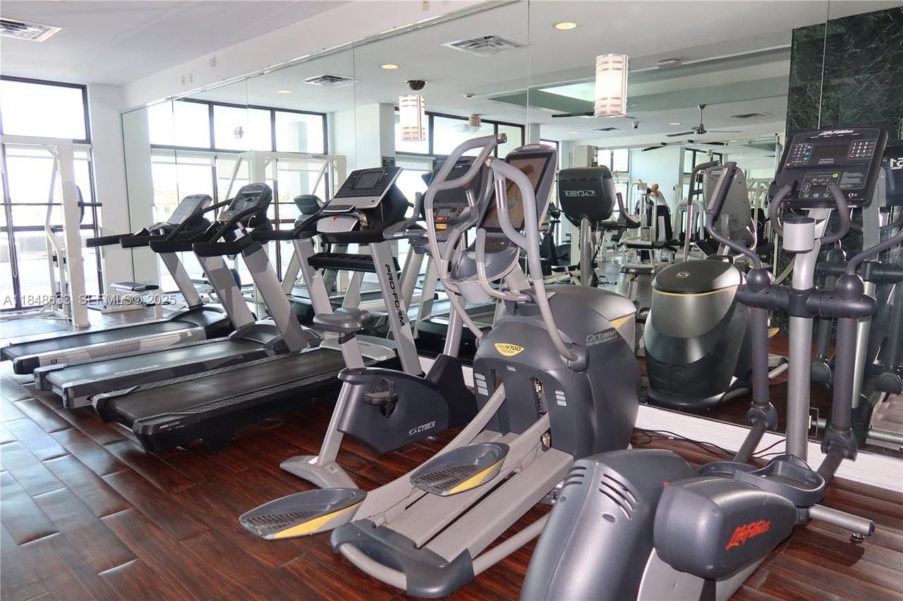 6770 Indian Creek Drive ##12C - Photo 7 of 25