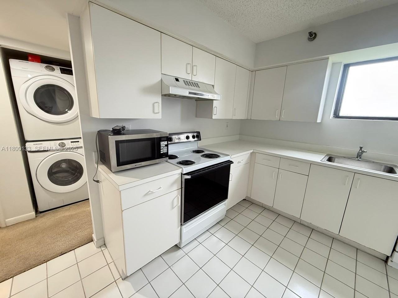 3300 Northeast 191st Street - Photo 3 of 14