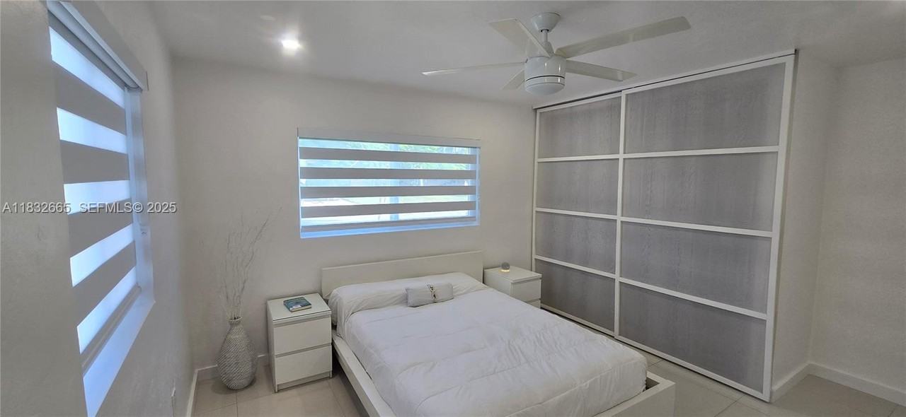 6471 Southwest 30th Street - Photo 4 of 30