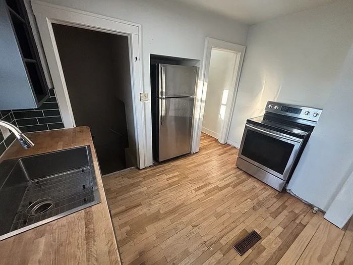 635 N Chautauqua Ave - Photo 7 of 20