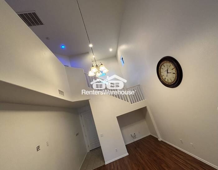 2218 W Carolina Dr - Photo 5 of 49