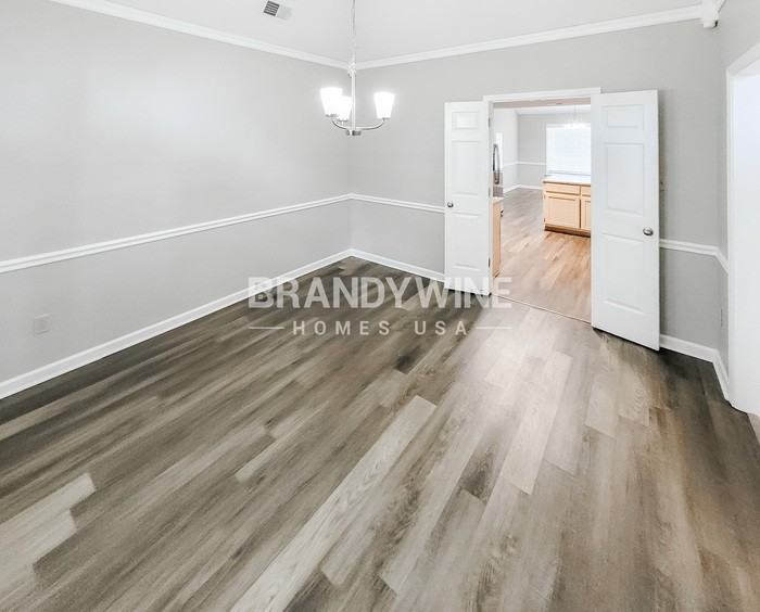 7819 Freehold Dr - Photo 6 of 41