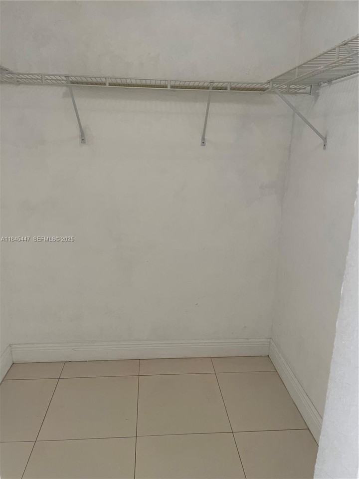 13244 Southwest 283rd Terrace - Photo 6 of 26