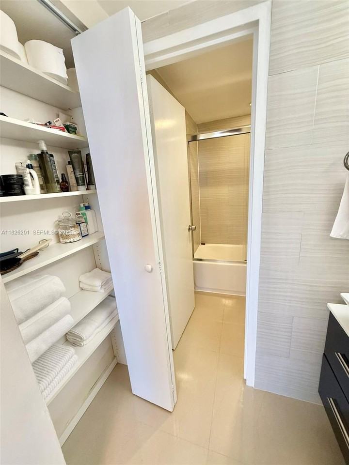 2899 Collins Avenue ##908 - Photo 2 of 28