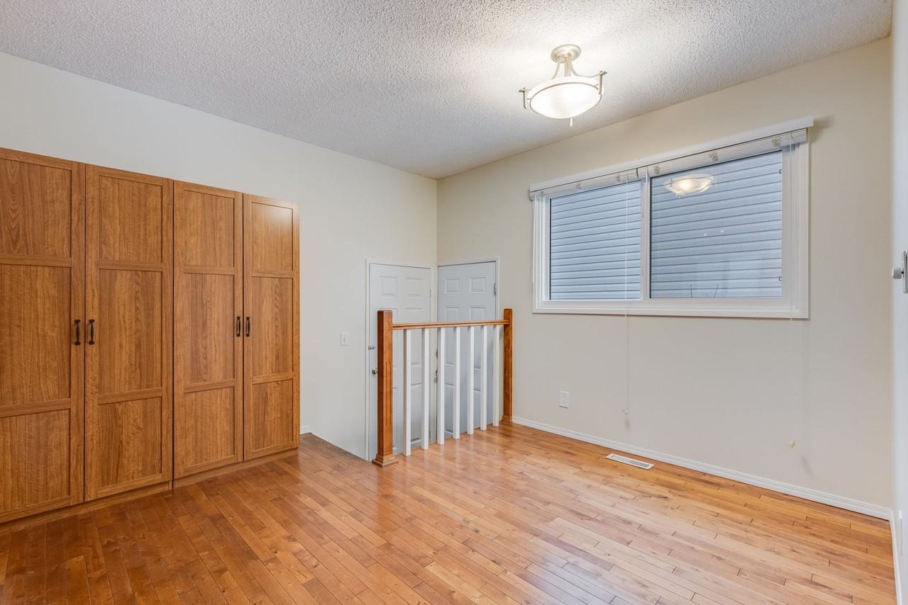 63 Woodglen Close Sw Uppr - Photo 4 of 28