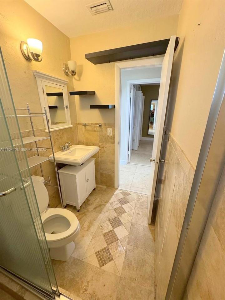 8350 Taft Street - Photo 2 of 21