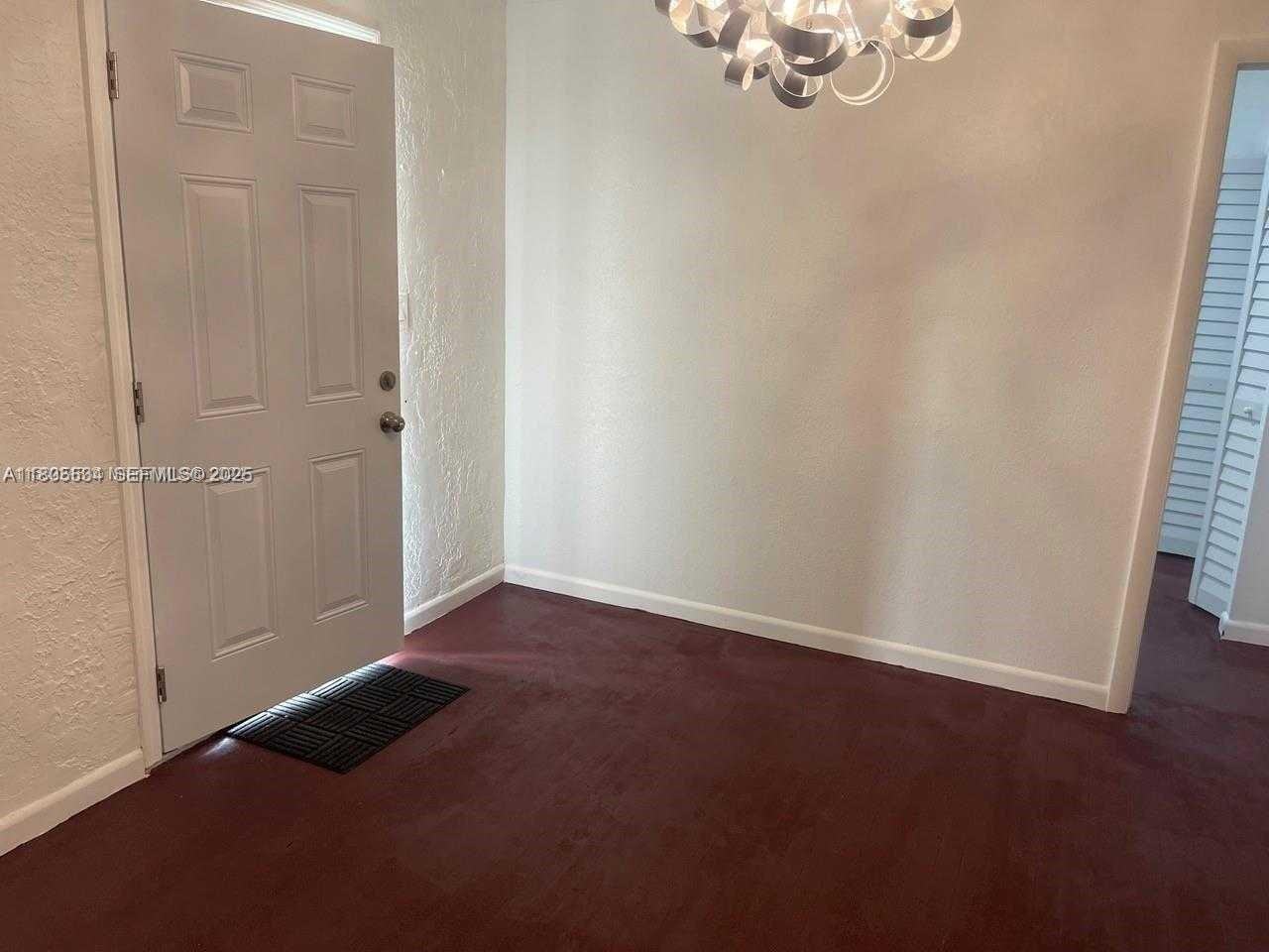 1225 Northwest 45th Street - Photo 5 of 20