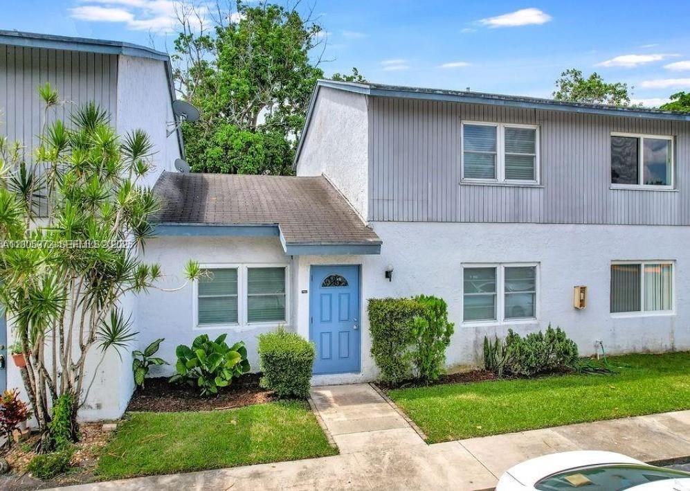 7211 West Sunrise Boulevard - Photo 4 of 16