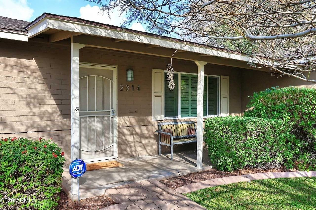 2314 E Montecito Ave - Photo 3 of 31