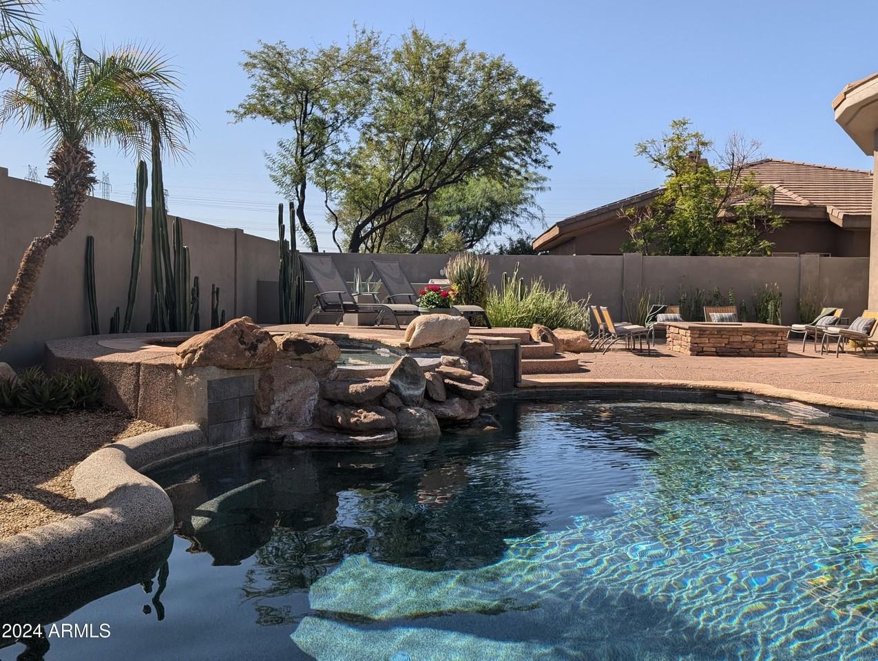 7953 E Thunderhawk Rd - Photo 2 of 40