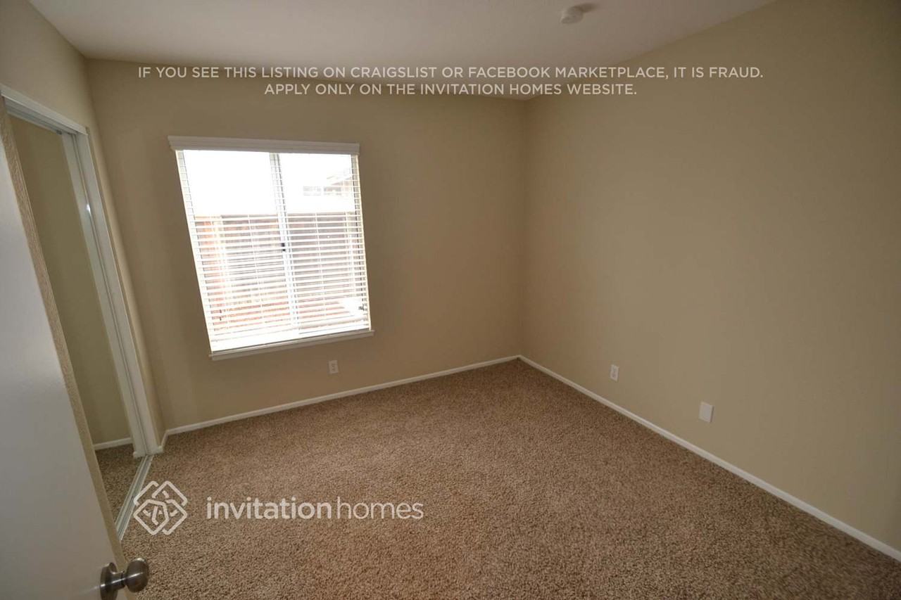 2845 W Fairview Dr - Photo 2 of 6