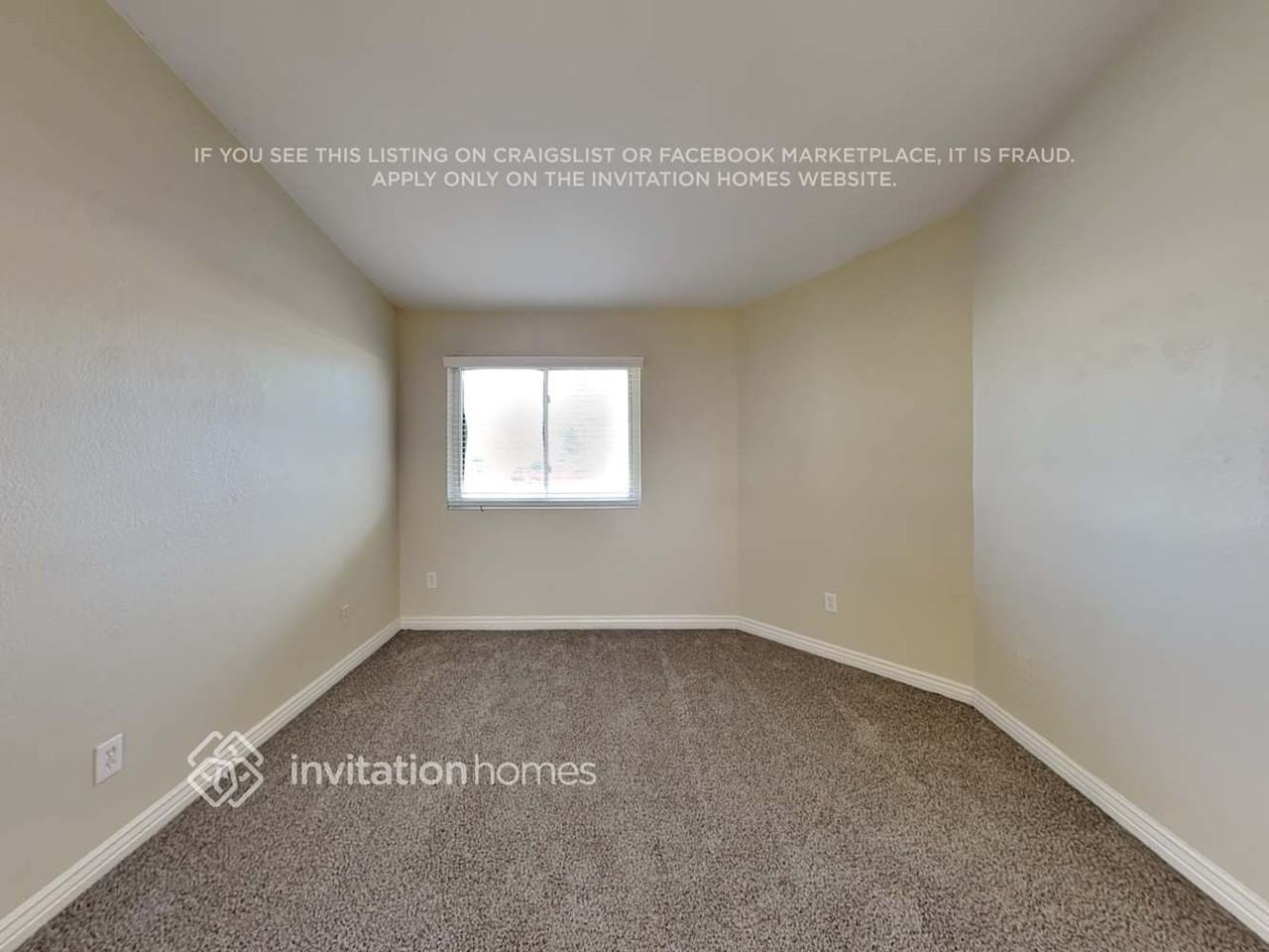 11320 N 82nd Ave - Photo 7 of 14