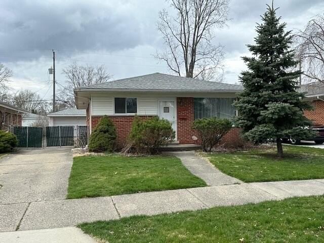 18547 Hillcrest St - Photo 2 of 45