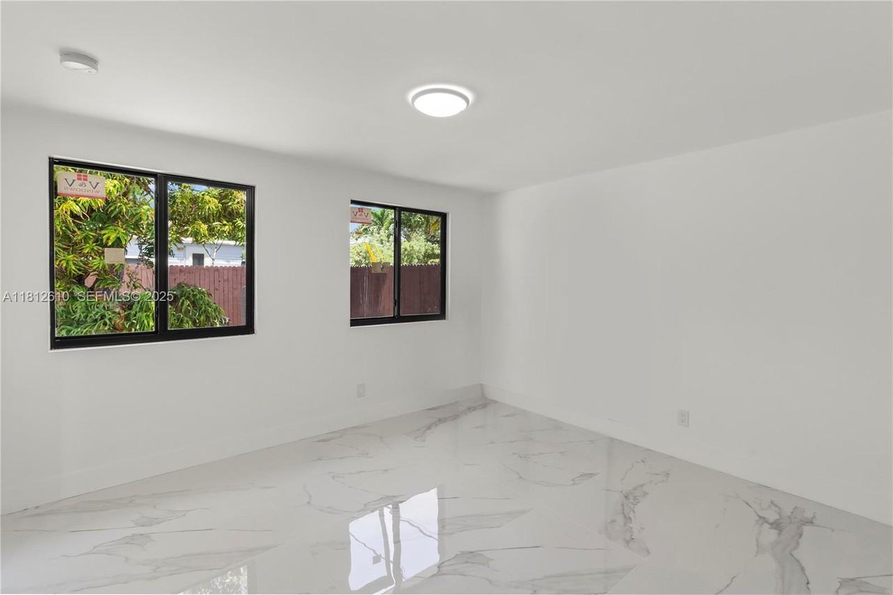 431 Northeast 58th Court ##A - Photo 2 of 19