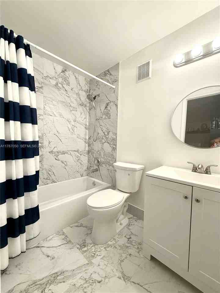 308 Southwest 120th Avenue - Photo 2 of 11