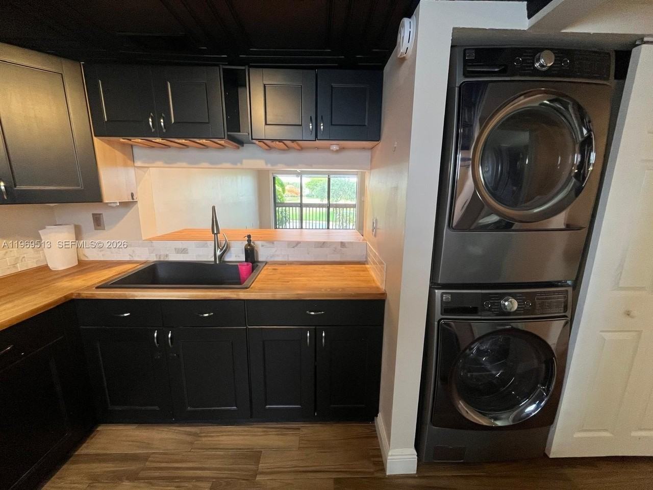 271 W Park Dr #7-2 - Photo 5 of 29