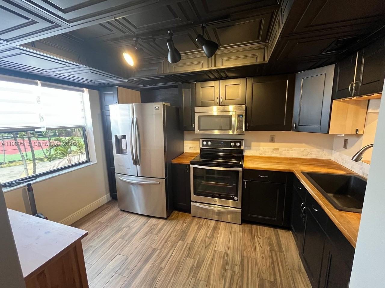 271 W Park Dr #7-2 - Photo 4 of 29