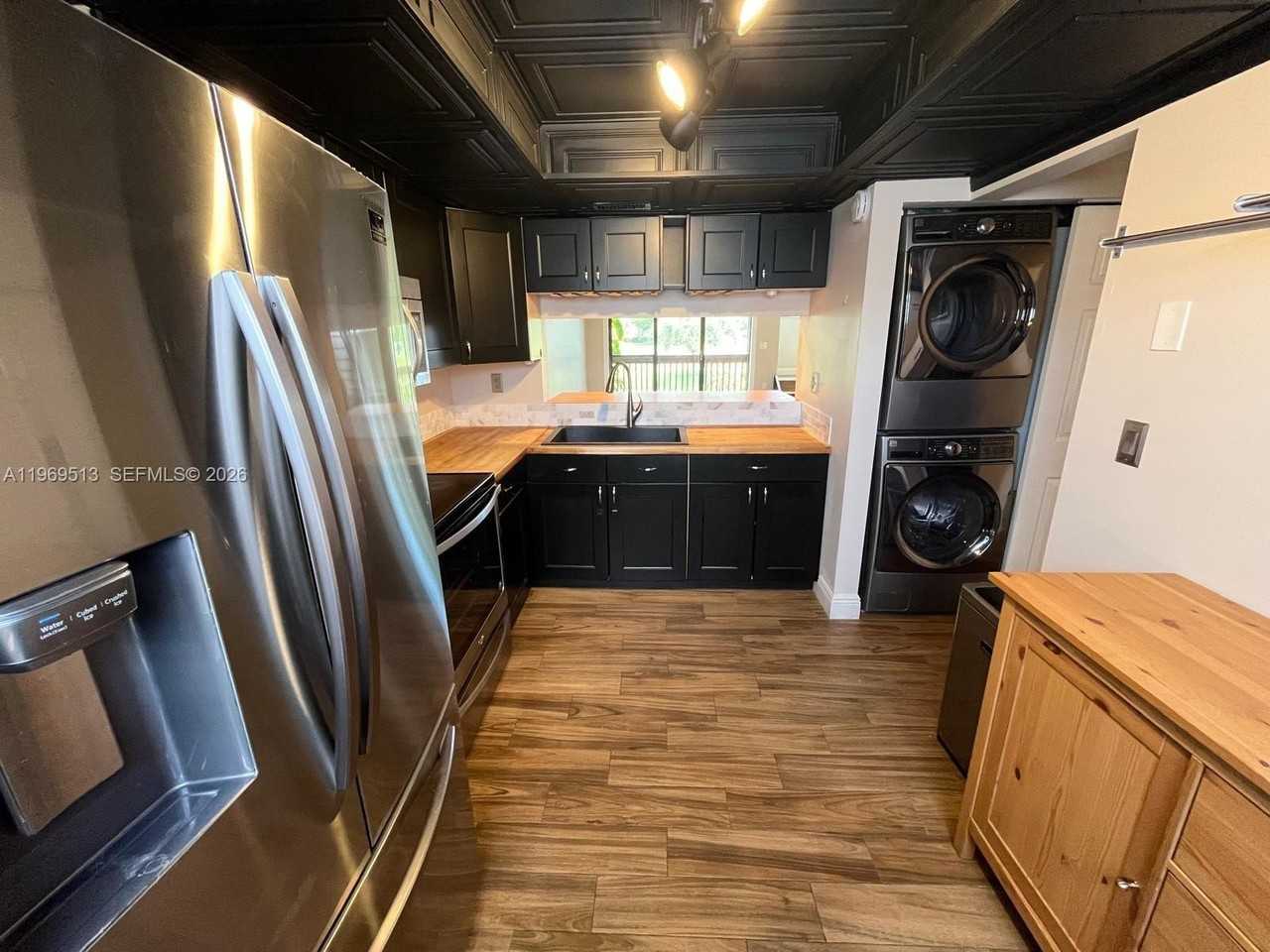 271 W Park Dr #7-2 - Photo 6 of 29