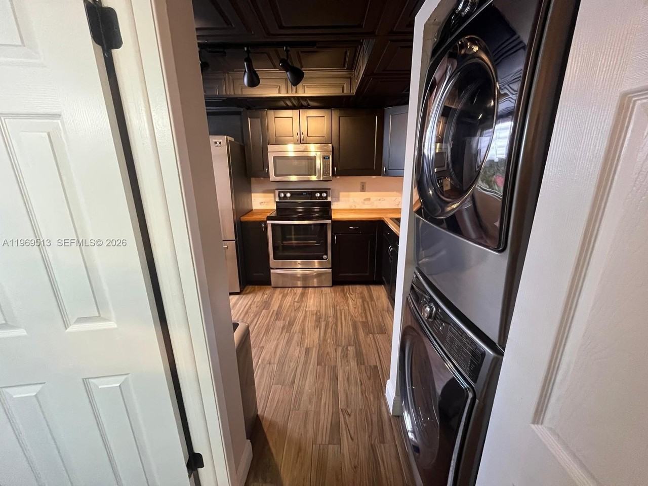 271 W Park Dr #7-2 - Photo 7 of 29