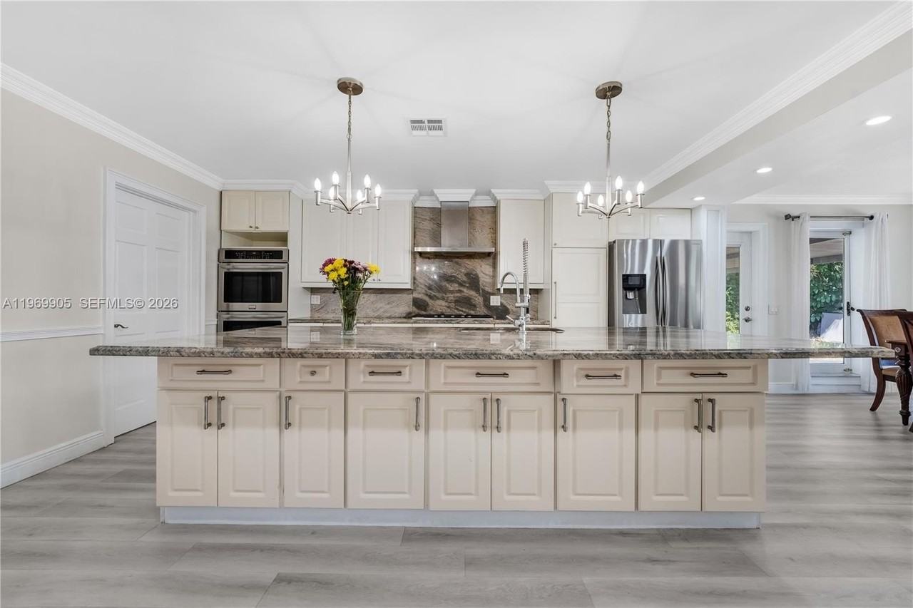 215 Entrada Dr #1 - Photo 5 of 47